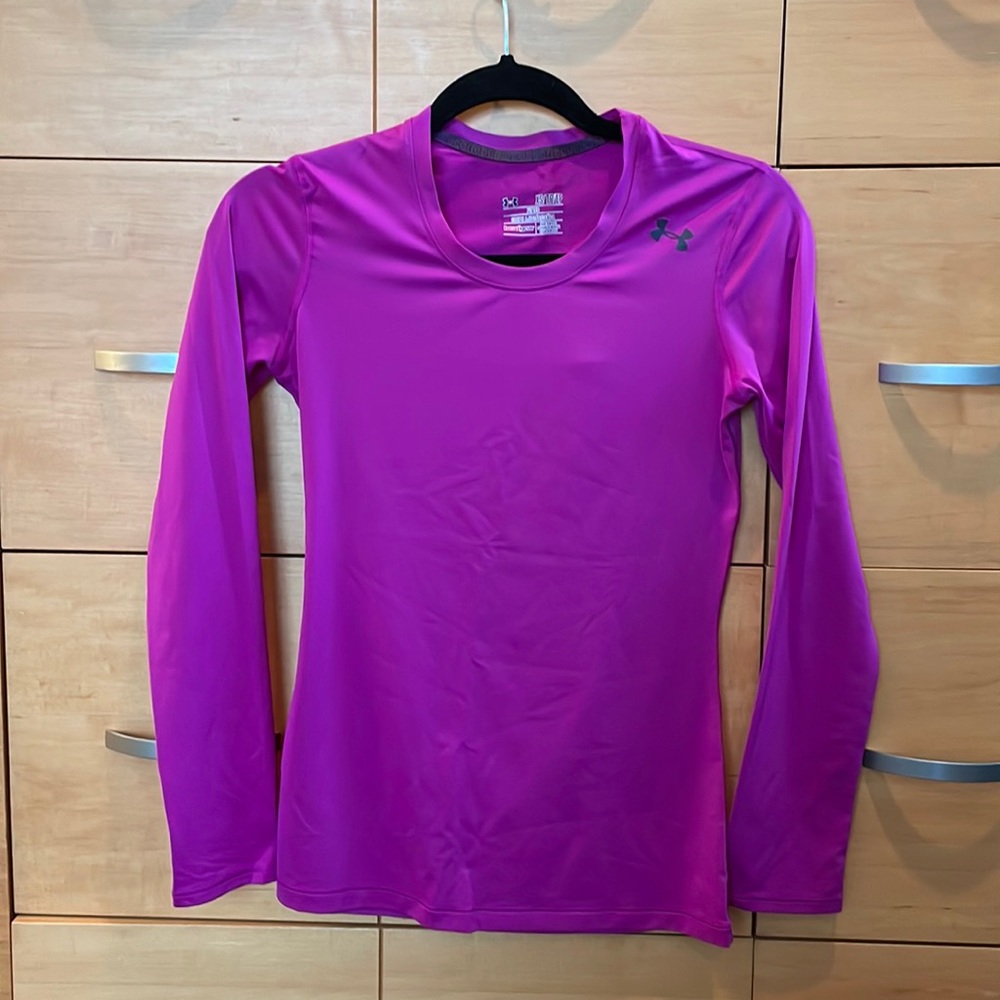 XS Under Armour fitted heatgear magenta long sleeve